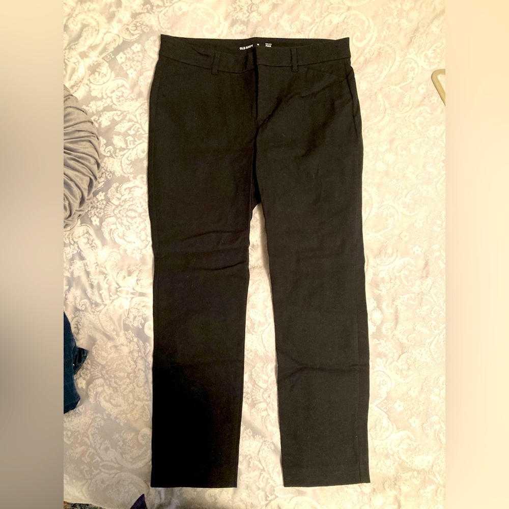 Black Old Navy Pixie Pants size 12 EUC